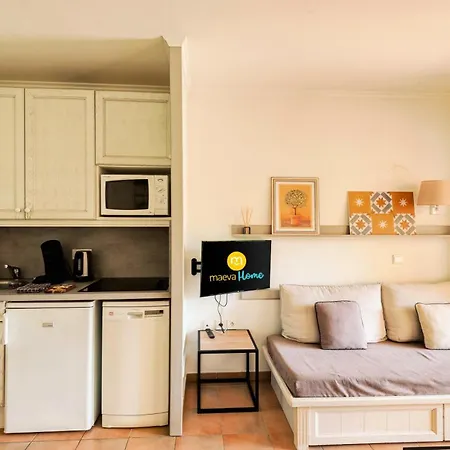 Apartment Village Pont Royal En Provence - Maeva - 4 Personnes - Selection Mae-2934 Mallemort